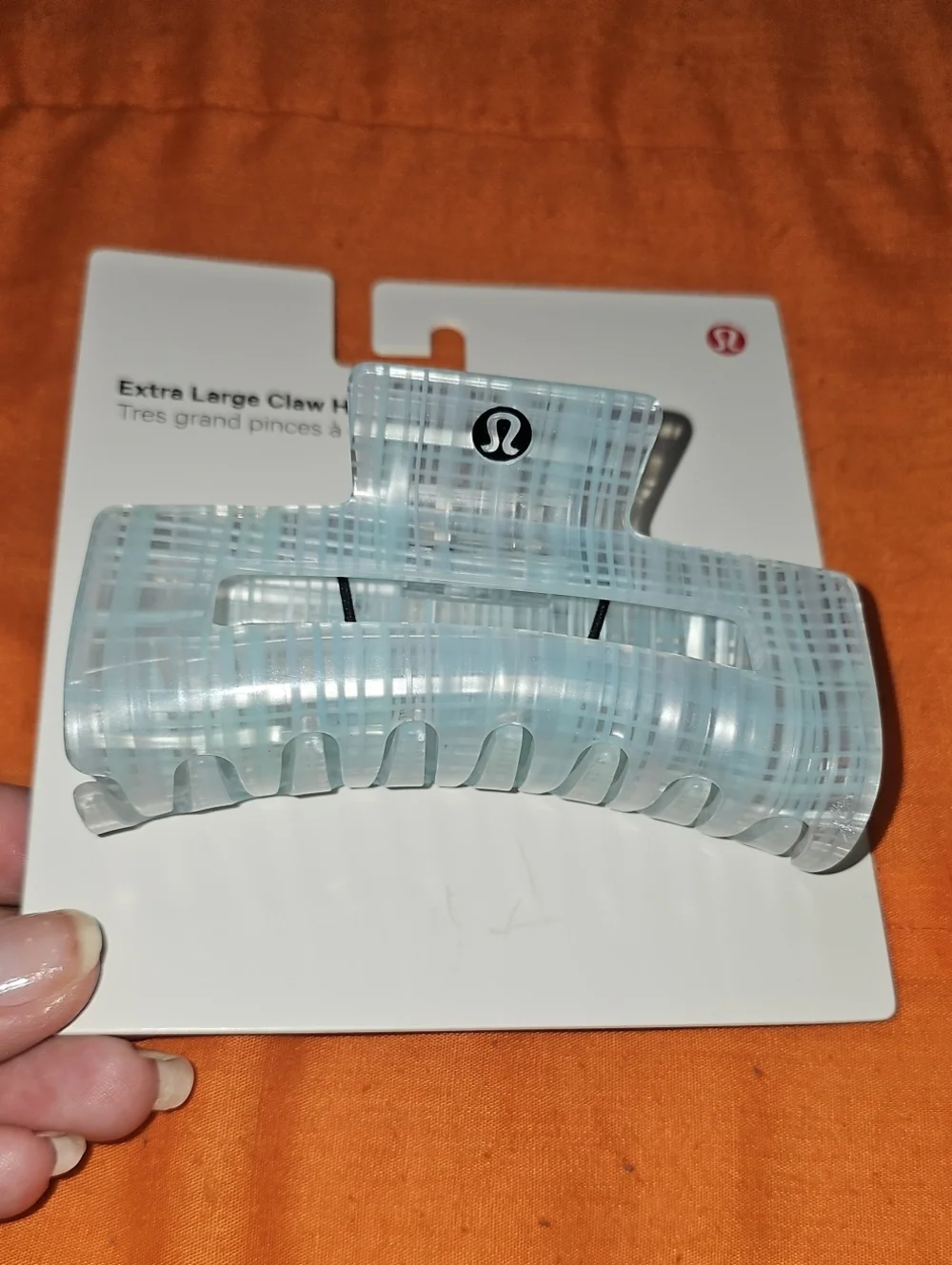 Lululemon Extra Large Claw Hair Clip. Nwts- FOAM/WhT